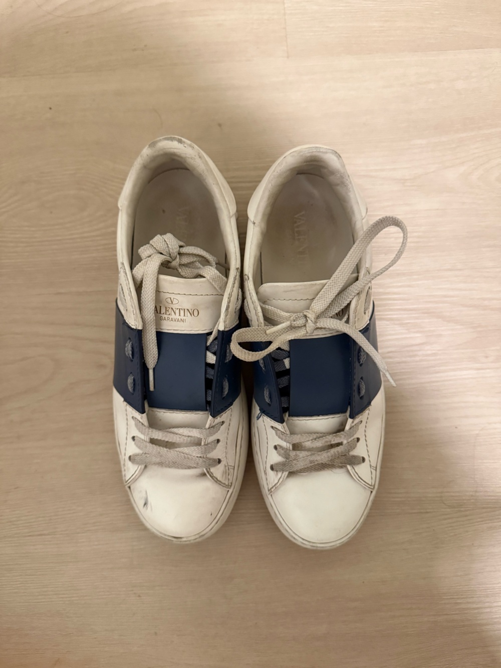 Valentino Sneakers